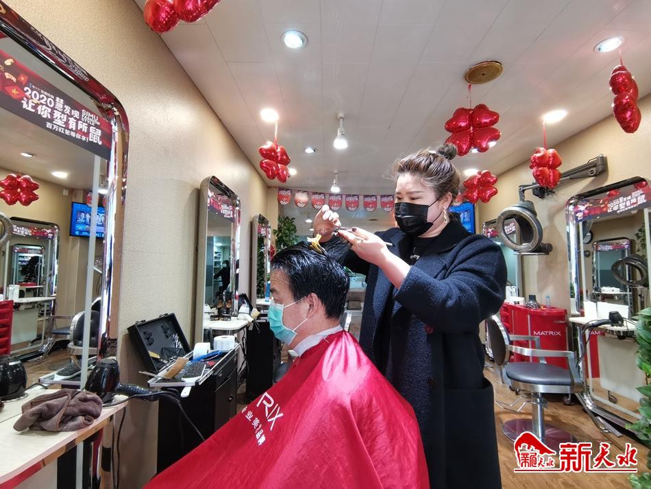 “二月二龍抬頭”天水理發店開啟營業新模式