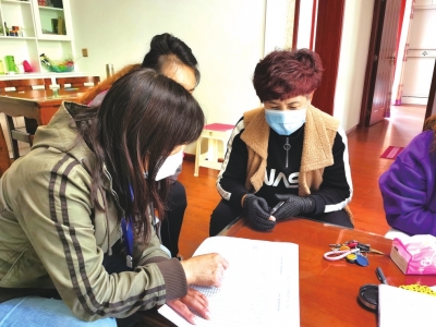 蘭州市八里鎮崖頭村：“一問二核三錄入”助推“七人普”