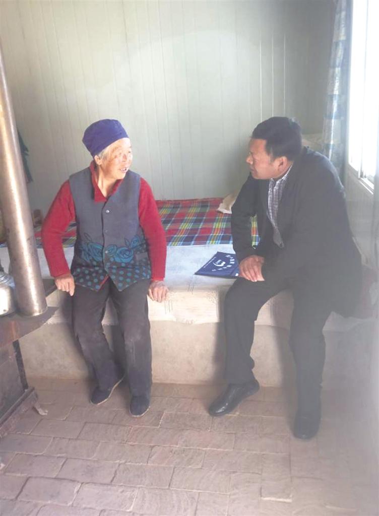 榆中縣扶貧開發辦公室黨組書記、主任王國福：建言獻策當助手 沖鋒陷陣排頭兵