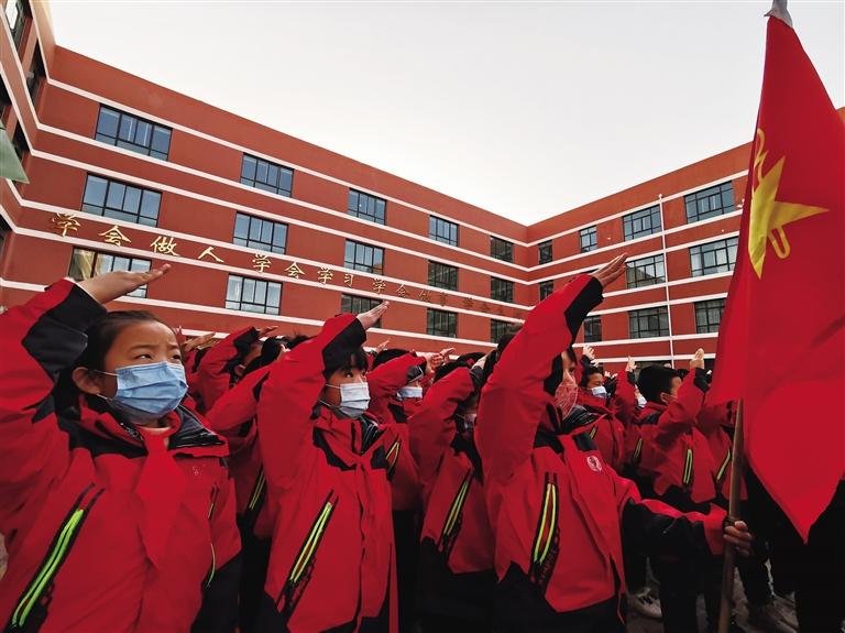 “犇”向新學期！來看蘭州娃的開學第一課