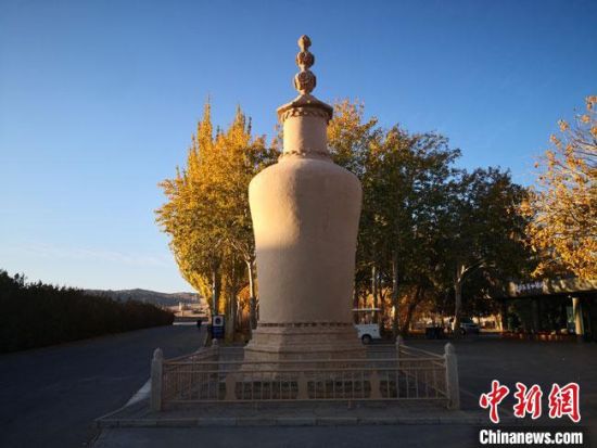 圖為2020年11月，沐浴在晨光中的莫高窟道士塔。(資料圖) 馮志軍 攝