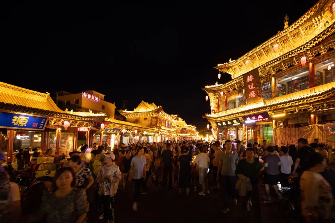 古風(fēng)、華美、浪漫、美味……現(xiàn)實(shí)版“清明上河圖”，就在這里！