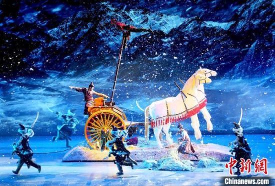 圖為《天下雄關》演出劇照。 高展 攝 圖為《天下雄關》演出劇照。 高展 攝