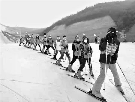 【樂享冰雪 喜迎冬奧】平涼：體驗冰雪魅力 感受運動快樂