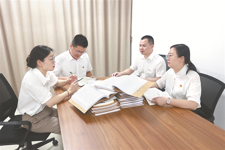 1696633185350169.jpg 1696633185350169.jpg