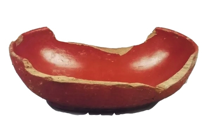 懸泉置出土的漆耳杯(來源:澎湃新聞)