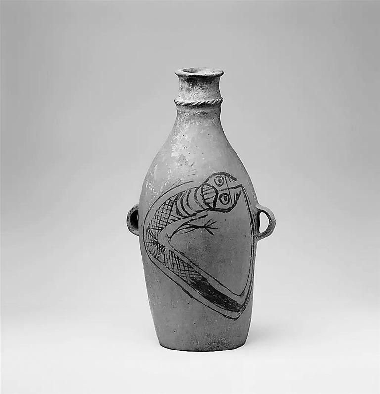 甘谷縣出土的鯢魚(yú)紋彩陶瓶