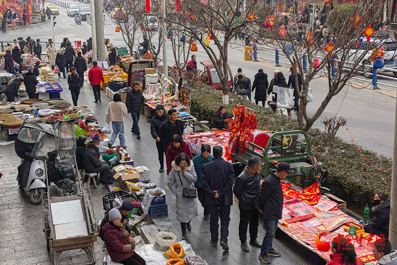 西和：趕大集“火”出圈 年味濃