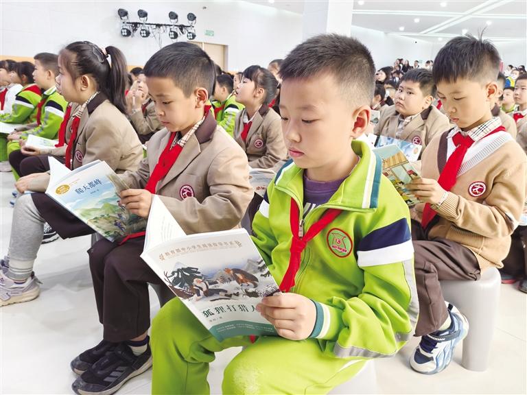 提供多元文化體驗讓書香融入日常生活